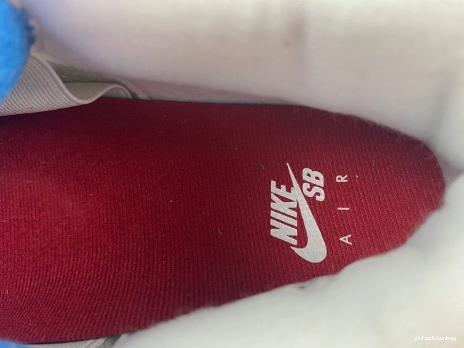 Jordan DR5415-104 SB Retro 4 0912
